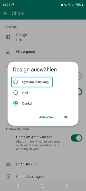 Screenshot von Design-Einstellungen in WhatsApp mit blauer Markierung bei „Systemeinstellung“