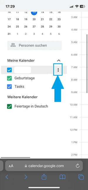 Screenshot von Google-Kalender mit blauer Markierung der drei Punkte neben einem Kalender